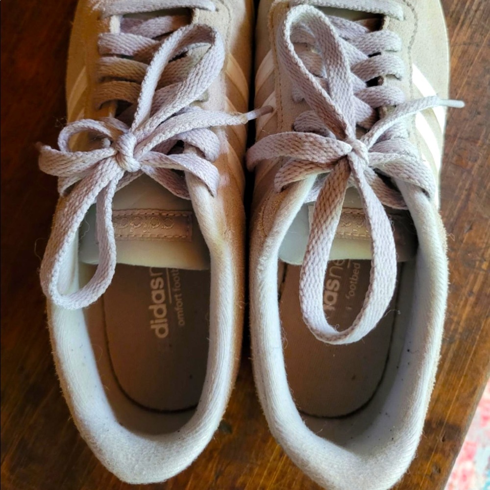 Adidas Women’s Shoes Size 7.